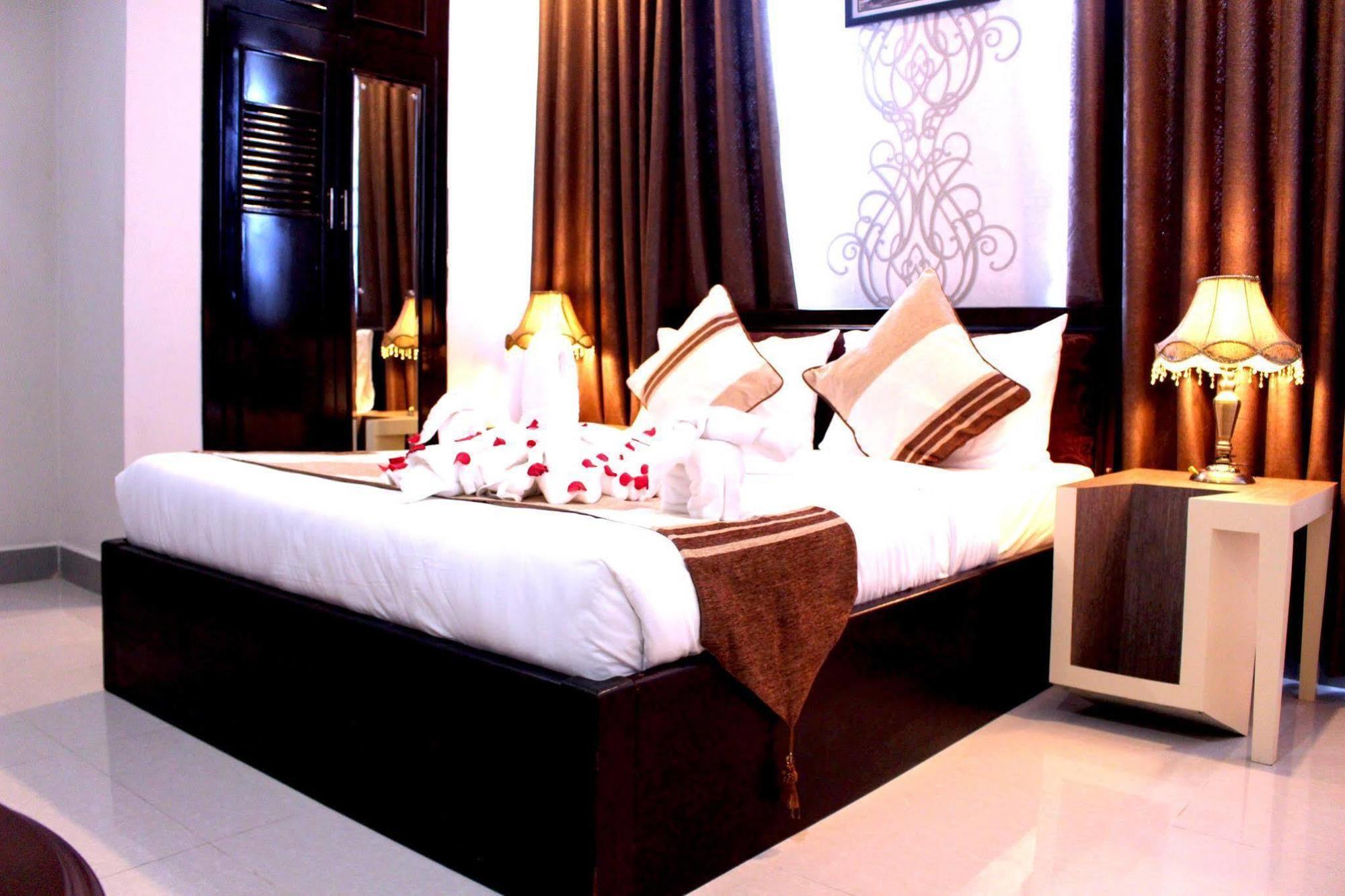 Leaph Sokhak Hotel Phnom Penh Exterior photo