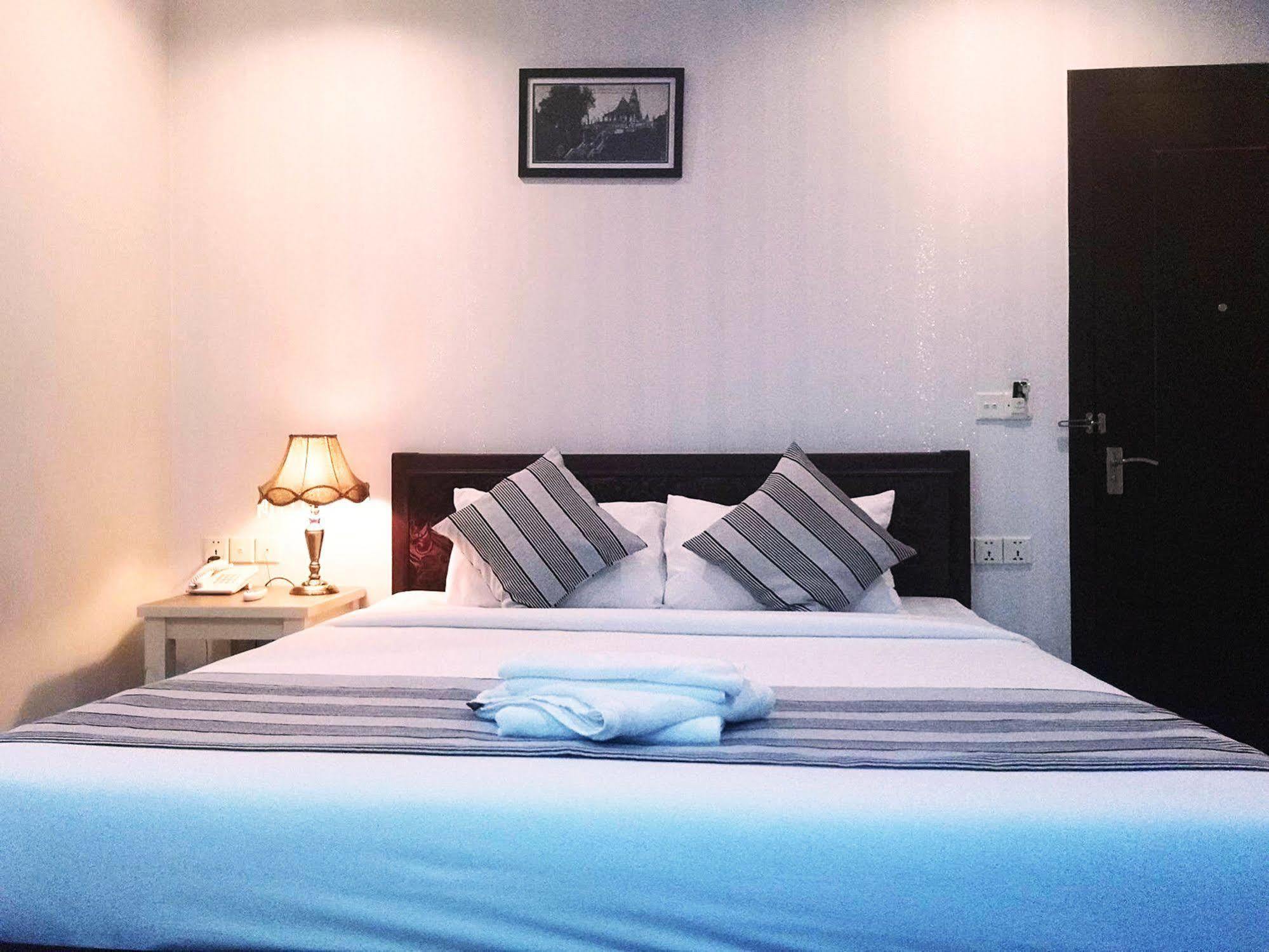 Leaph Sokhak Hotel Phnom Penh Exterior photo
